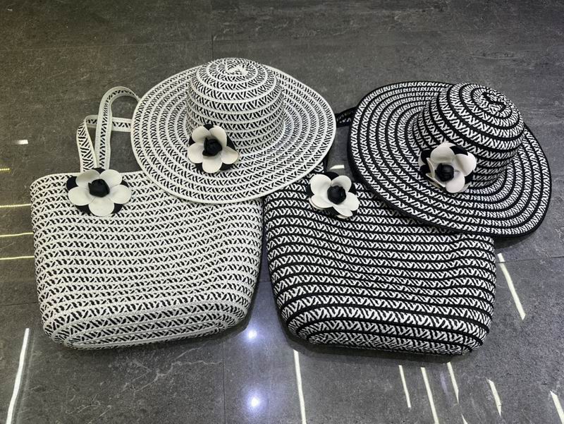 Chanel beach bag & hat dx09